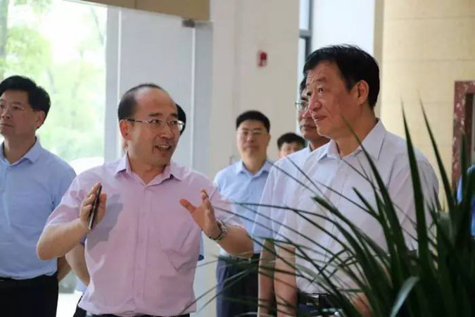 江西省省長劉奇到訪東鵬豐城生產(chǎn)基地——東鵬潔具,民族衛(wèi)浴新模范！